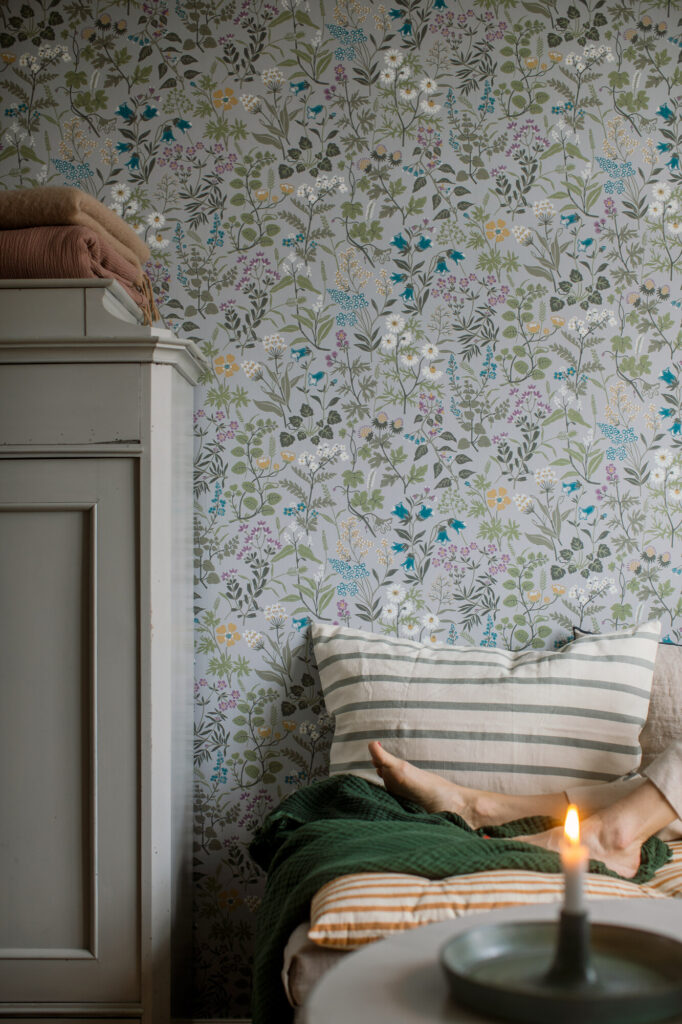 BORASTAPETER　ALLA TIDERS HUS　FLORA　SBT-4182